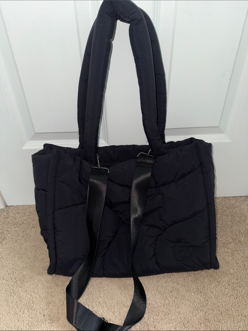 Thirty Years Black the Midi-Drift tote